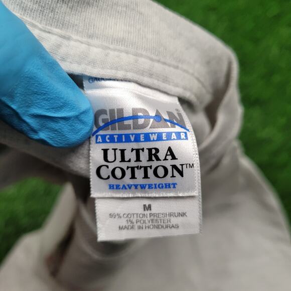 VTG Y2K 2004 Cattle Show Muscle Bull T-Shirt Mens M Weird Cartoon Graphic Tee - Picture 11 of 11